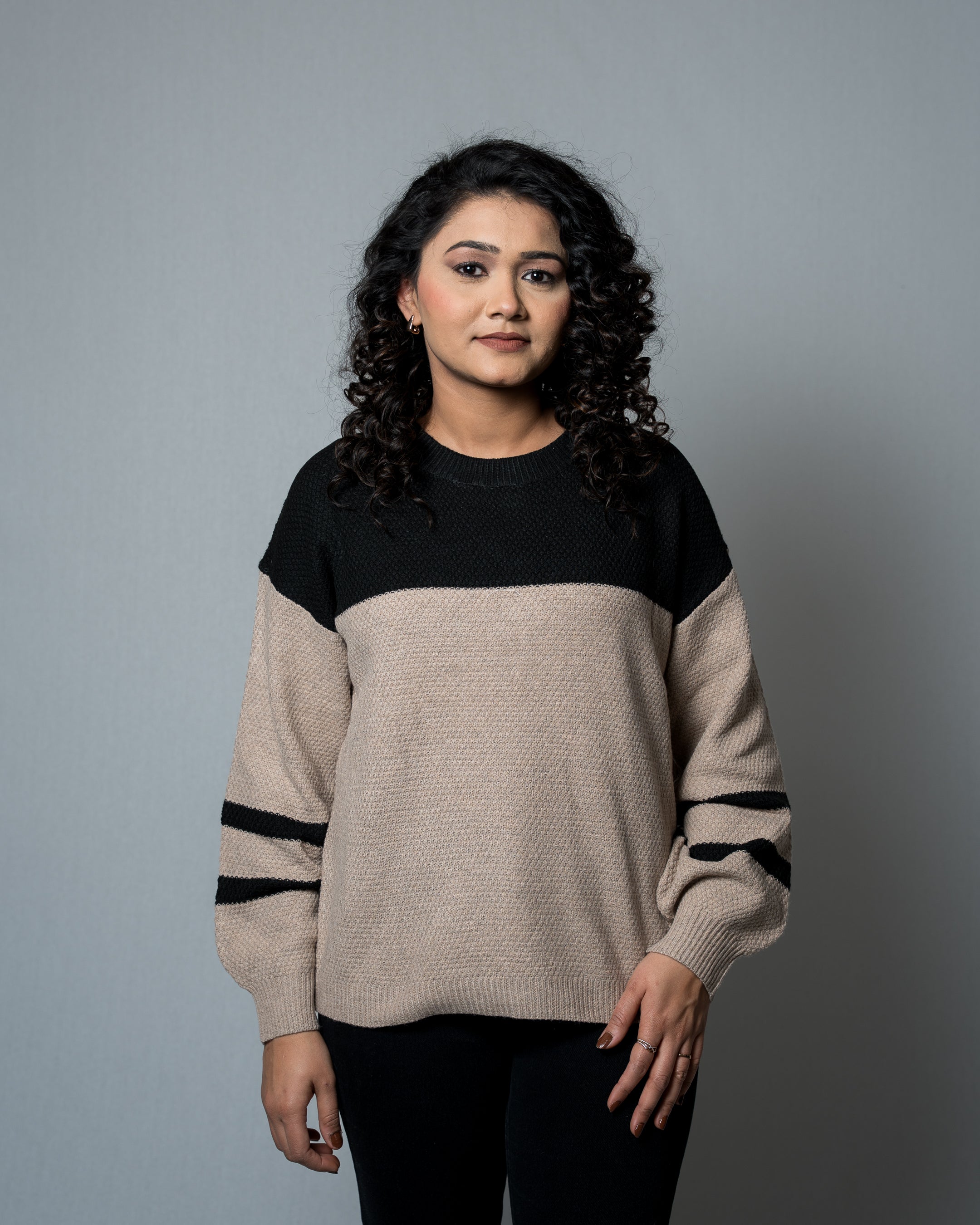 Women's Color Block Striped Sweater - Black & Beige Knit Pullover