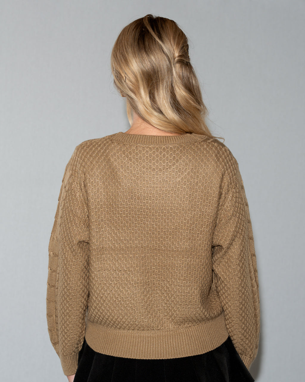 Brown 3d Bowtie Pattern Knit Sweater