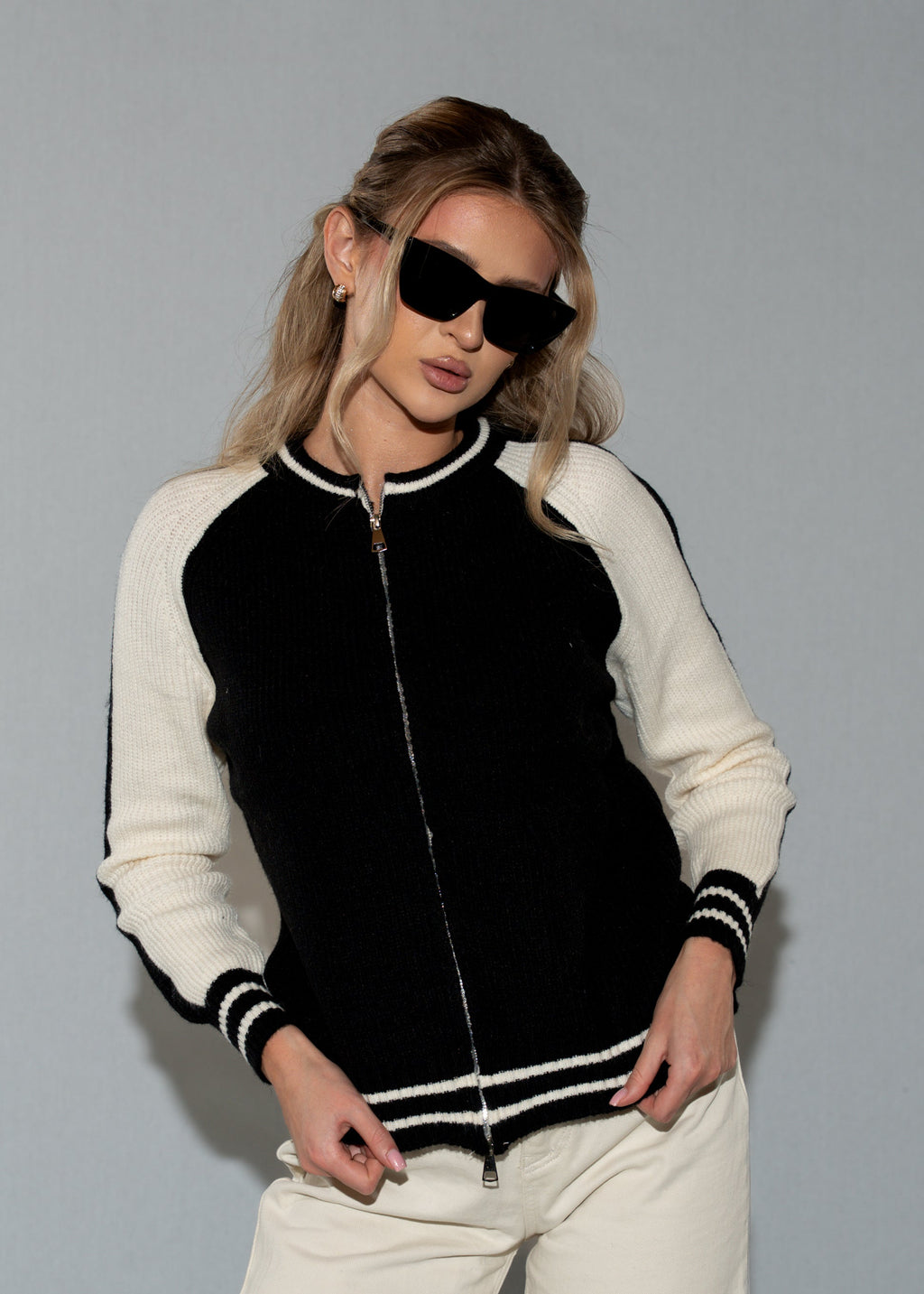 Black and Cream Color Knit Jacket with Zip