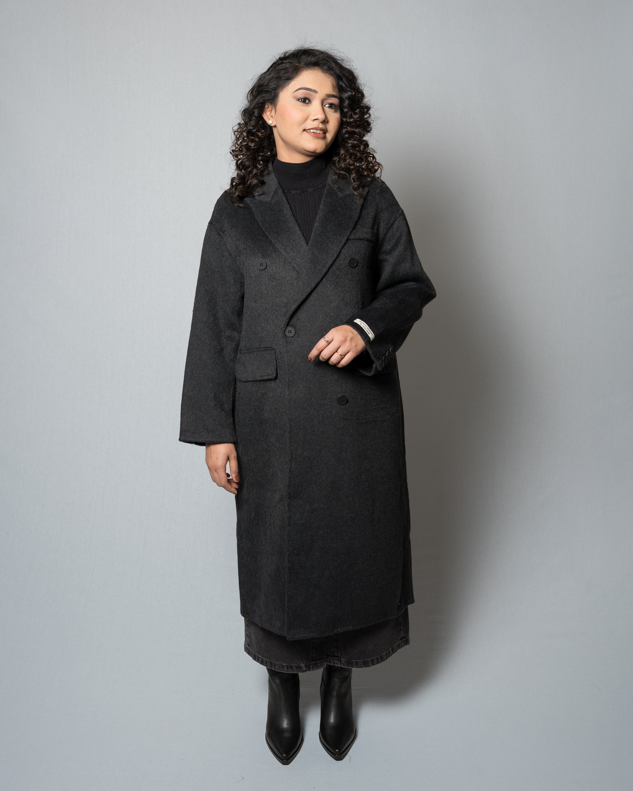 Women's Oversized Double-Breasted Wool Coat - Long Black Winter Jacket