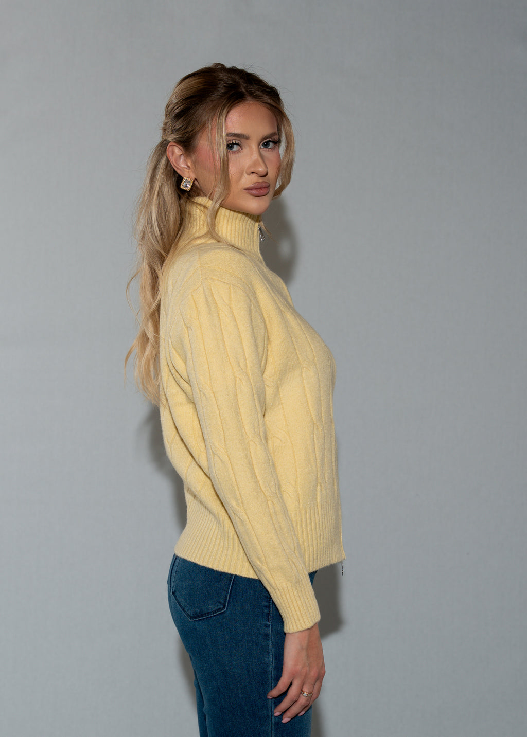 Women's Cable Knit Full-Zip Cardigan Sweater - Yellow Stand Collar Cardigan